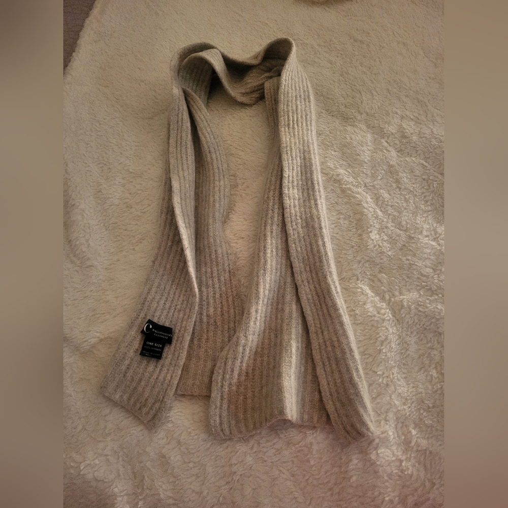 Bloomingdale's scarf
